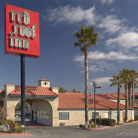 Mariposa Inn Victorville Bagian luar foto
