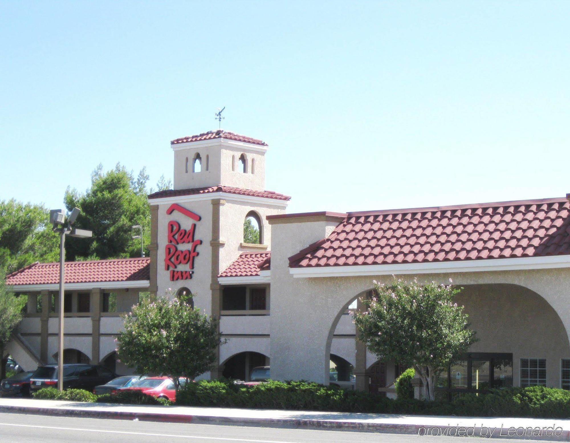 Mariposa Inn Victorville Bagian luar foto
