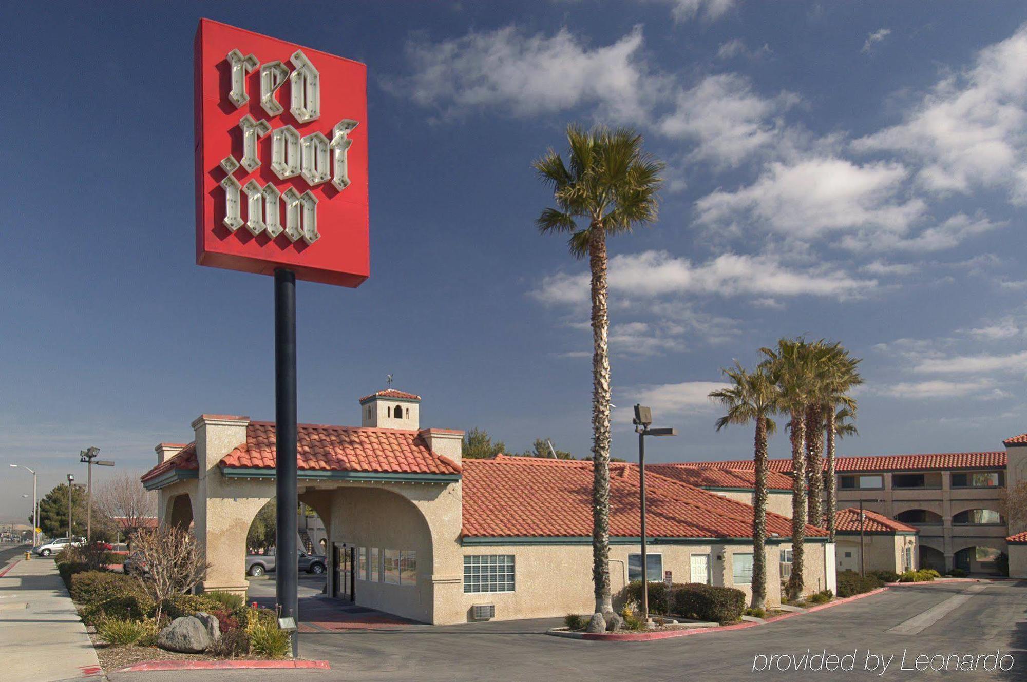 Mariposa Inn Victorville Bagian luar foto